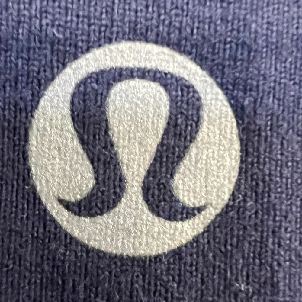 Lululemon Navy Blue Soft Cropped Yoga Pants Size 6